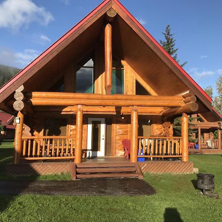 Yoho Chalets Villa Golden Esterno foto