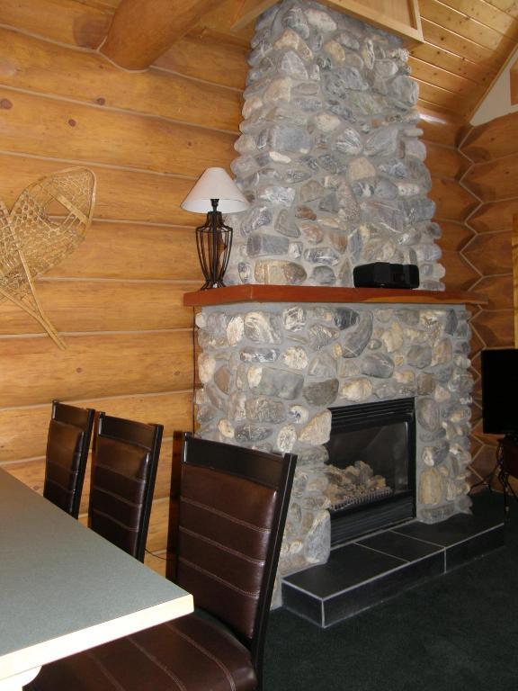 Yoho Chalets Villa Golden Camera foto